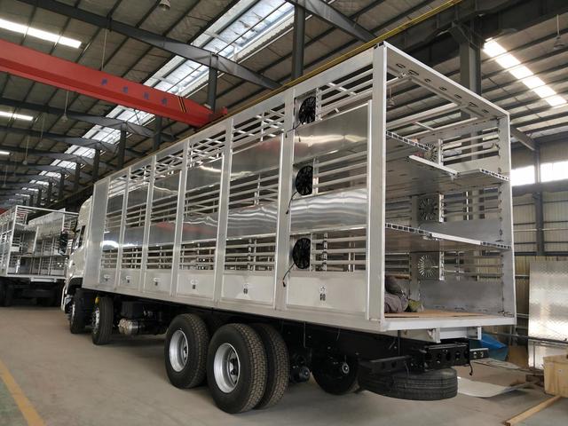 如何选择一辆好的运猪冷藏车 关键因素与实用指南