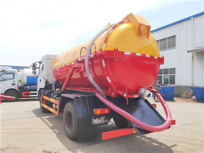 10立方粪污运输车 高效解决养殖场畜禽粪便处理难题